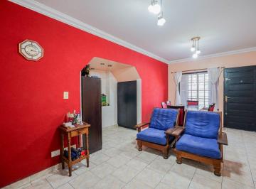 Casa · 114m² · 4 Ambientes · 1 Cochera · Casa 4 Ambientes Venta Villa Luro Cochera Patio