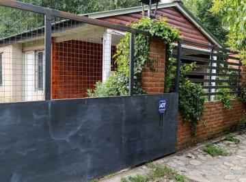 Casa · 76m² · 10 Ambientes · 2 Cocheras · Venta de Complejo 2 Cabañas de 2 Dorm Cosquin