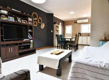 PH · 74m² · 4 Ambientes · 1 Cochera · Venta Duplex 4 Ambs Isidro Casanova + Patio y Coch
