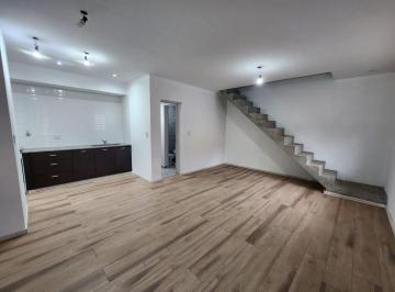 Casa · 82m² · 3 Ambientes · Venta Casa Dos Dorm.. Barrio Belgrano
