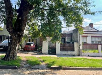 Casa · 64m² · 3 Ambientes · 1 Cochera · Venta Casa 2 Dorm. Padron Unico Malvin Sur