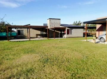 Casa · 180m² · 3 Ambientes · Vende Casa Quinta C/ Parrilla Guernica Oportunidad