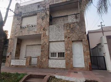 PH · 88m² · 5 Ambientes · Venta! PH de 2 Dorm.