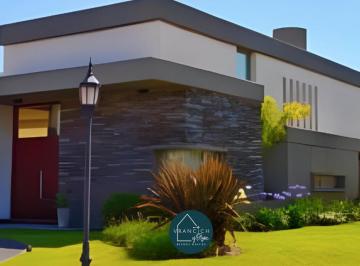 Casa de 7 ambientes, Funes · Venta Casa 3 Dorm. Pileta Funes Hills Miraflores