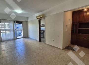 Departamento · 8m² · 4 Ambientes · Departamento en Área Centro Sur