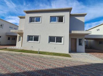 Departamento de 5 ambientes, Pilar · Duplex en Venta 4 Dorm. + 3 Baños + Galelria + Parrilla + Cochera Techada + Toilette + Pilar