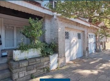 Casa · 111m² · 4 Ambientes · Alquiler Profesional Corrientes 2800