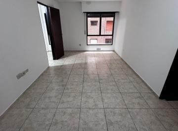 Departamento · 75m² · 3 Ambientes · Alquilo 2 Dorm en Pueyrredón 157