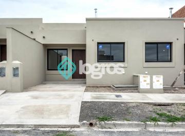 Casa de 4 ambientes, Salvador Mazza · Casa a Estrenar en Venta de en Vía Aurelia