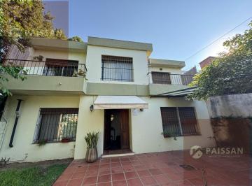 Casa · 194m² · 5 Ambientes · 1 Cochera · Casa en Venta en Bella Vista