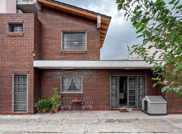 Casa de 9 ambientes, Ciudad de Mendoza · ¡Venta! Gran Casa en 4ta Sección, Capital.