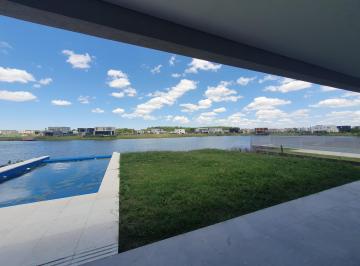 Casa · 195m² · 4 Ambientes · 2 Cocheras · Casa en Venta en El Barrio Santa Ana Complejo Villa Nueva, Tigre