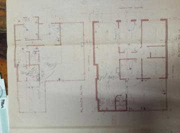 Casa · 238m² · 8 Ambientes · 1 Cochera · Gran Propiedad en Venta - Obispo Gelabert 3400