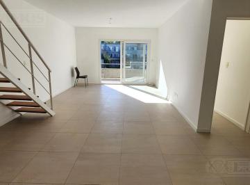 Departamento · 99m² · 4 Ambientes · 1 Cochera · Apto Credito. 4 Amb con Pileta y Cochera.