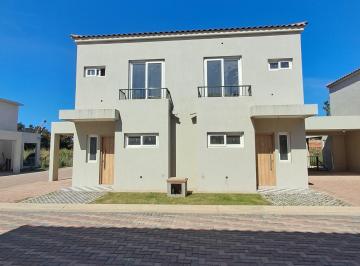 Casa de 3 ambientes, Pilar · Duplex Dos Dorm. en Venta Chic Village