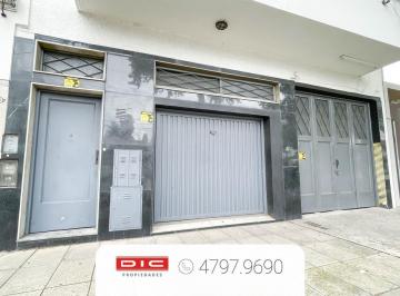 Depósito · 245m² · 1 Ambiente · 1 Cochera · Depósito en Florida