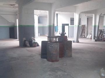Bodega-Galpón · 367m² · Galpón en Venta en San Martin