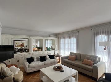 Departamento de 5 ambientes, Tandil · Departamento Céntrico en Venta de 3 Dorm.