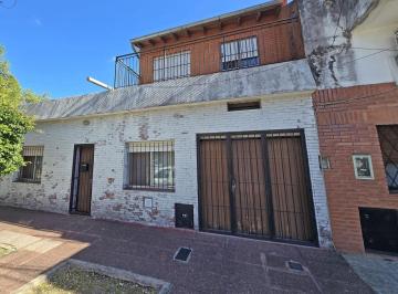 1 · Venta Casa 4 Ambientes en Villa Adelina