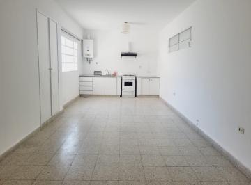 amplio ambiente · Departamento en Alquiler Suipacha 1500 Rosario
