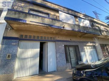 Edificio · 220m² · 3 Cocheras · Edificio Comercial en Excelente Zona Industrial