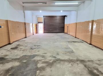 Depósito · 140m² · 1 Ambiente · 8 Cocheras · Alquiler Galpón o Deposito Echesortu Rosario