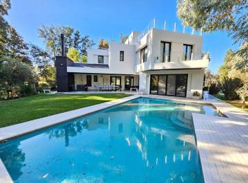 Casa · 500m² · 7 Ambientes · 3 Cocheras · Casa en Alquiler Canning! Saint Thomas Oeste, Esteban Echeverría, G. B. a. Zona Sur