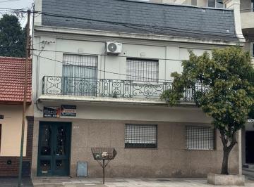 Departamento de 2 ambientes, Lomas de Zamora · Venta 2 Ambientes con Patio en Banfield.