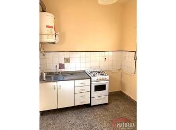PH · 40m² · 2 Ambientes · PH en Alquiler - Caseros