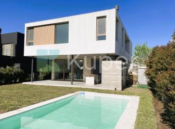 Casa · 273m² · 7 Ambientes · 3 Cocheras · Casa en Venta en Tipas, Nordelta, Tigre