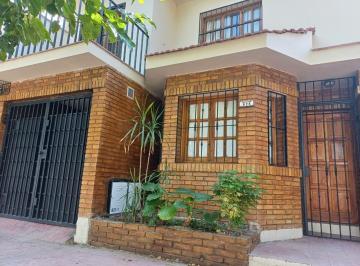 Casa de 3 ambientes, Ciudad de Mendoza · Casa en Alquiler