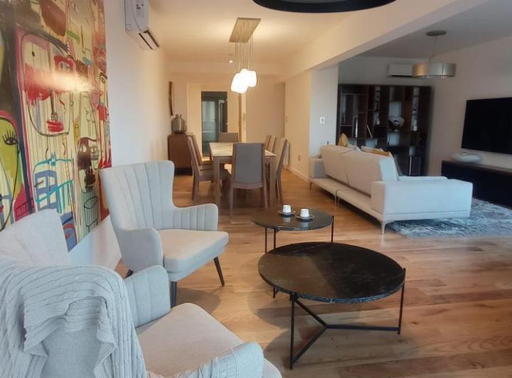 Departamento · 138m² · 6 Ambientes · 1 Cochera