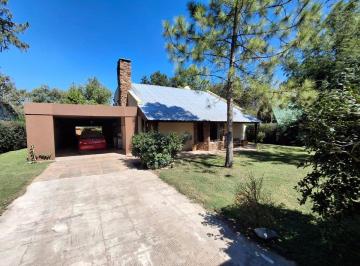 Quinta vacacional · 175m² · 3 Dormitorios · 4 Cocheras · Venta Casa Quinta en General Rodriguez