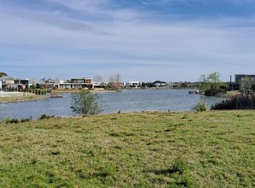 Terreno · 1051m² · Venta - Lote Al Agua - El Canton - Permuta