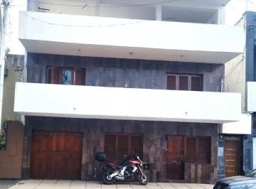 Casa de 3 ambientes, Ciudad de Santa Fe · Casa de Tres Plantas en Bv. Pellegrini 3000
