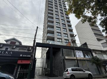 Departamento de 4 ambientes, Lomas de Zamora · Italia 150! Espectacular Piso con Amenities y Cochera