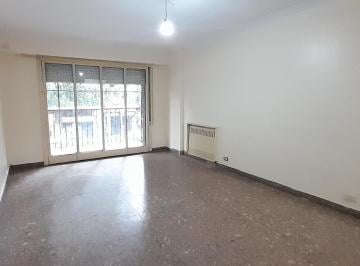 Departamento · 88m² · 3 Ambientes · Venta 3 Amb Al Frente con Balcon Av Rivadavia y Av Medranoreb