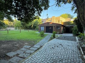 Casa · 60m² · 2 Ambientes · 2 Cocheras · Casa en Alquiler / 350 m² de Terreno / 2 Amb / Una Oportunidad Unica / Consultame.