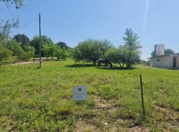 Terreno · Venta de Terreno de 1.013 m² en Complejo Cerrado Villa Parque Siquiman!prop