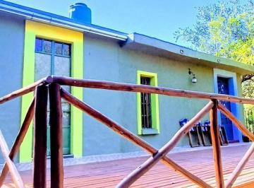 Casa · 80m² · 1 Ambiente · 1 Cochera · Dormi de Montaña en Merlo San Luis con Desayuno Europeo! $55.000 Para 2 Personas