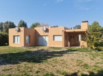 Casa de 3 ambientes, Bahía Blanca · Alquiler Casa Bosque Alto
