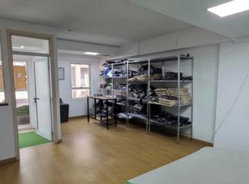 Oficina comercial · 67m² · 3 Ambientes · Excelente Oficina en Zona Flores