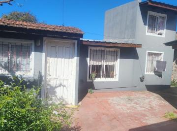 Casa · 165m² · 6 Ambientes · 1 Cochera · Casa en Mundialista