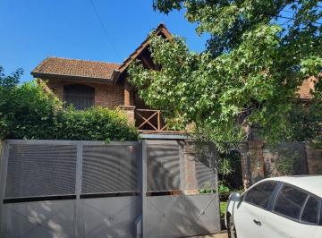 Casa · 166m² · 4 Ambientes · 2 Cocheras · Casas - Casa - San Isidro - Lomas, Gran Bs. As. Norte
