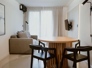 Living Comedor · Mr Host 55 - Departamento de Diseño en Alquiler Temporario