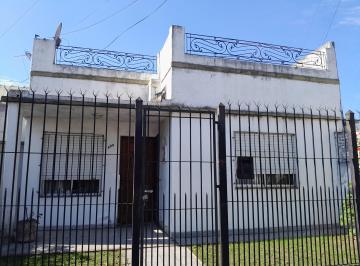 Casa de 4 ambientes, Quilmes · Casa en Venta