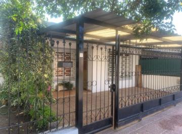 Casa de 9 ambientes, Córdoba · Venta Destacada Propiedad 3 Dorm en Bº Los Gigantes