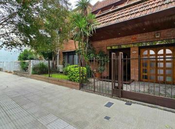 Casa · 212m² · 5 Ambientes · 2 Cocheras · Casa Venta Villa Devoto 4 Dorm. Piscina Gge