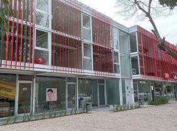Local comercial · 25m² · 2 Ambientes · Local en Venta en Paseo Nirvana - Cno Belgrano y 478 Bis City Bell