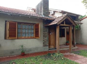 Casa de 4 ambientes, Almirante Brown · Venta de Casa en Adrogué